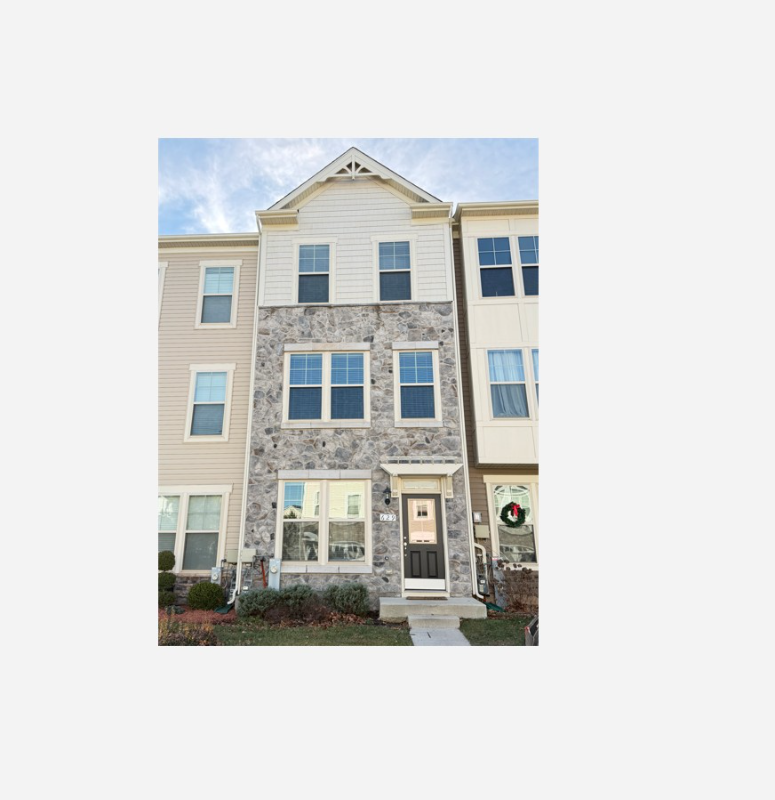 Glen Burnie Townhome: 629 Quarterpath Way