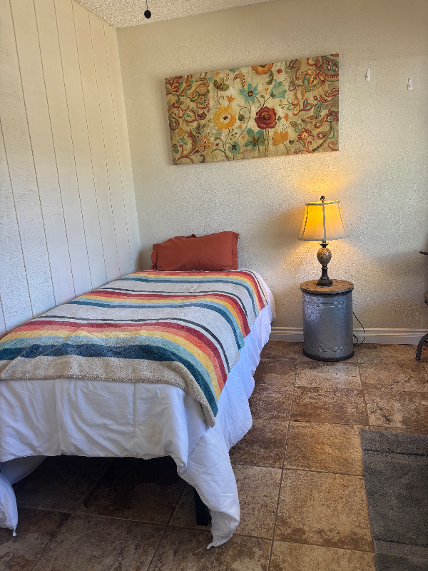 Perris House: 21355 webster avenue