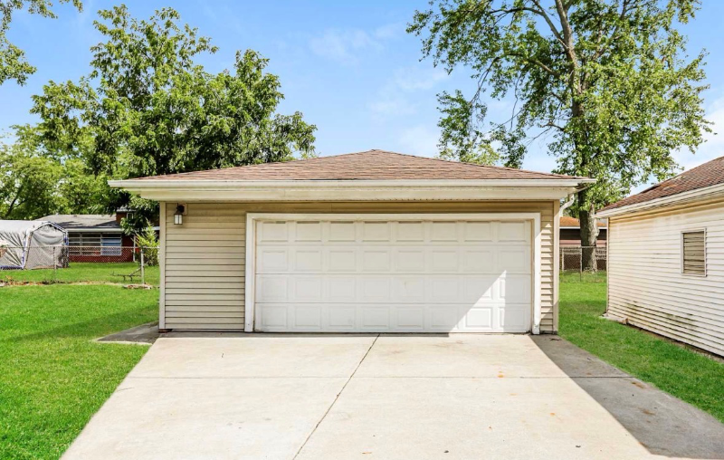 Bensenville House: 47 Pamlla dr