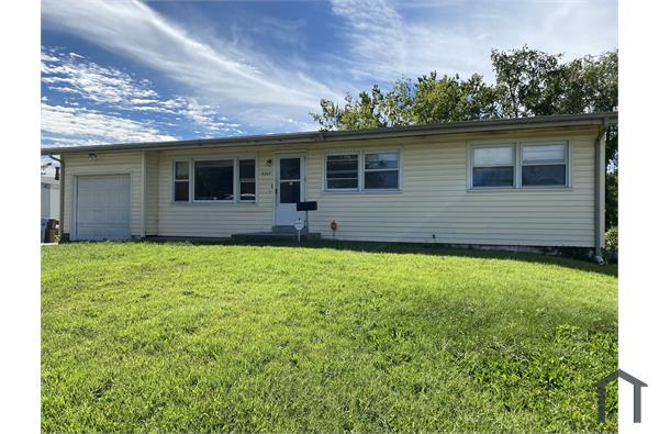 SAINT LOUIS House: 9207 clarion drive