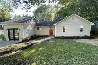 charlotte House: 5329 Hickory Hollow Dr