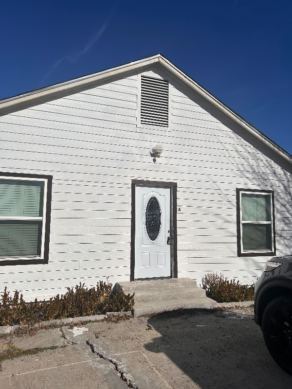 Carrollton House: 1813 Brake Dr