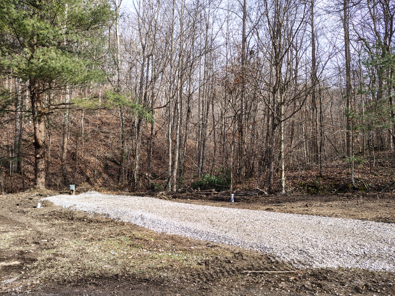 Waynesburg House: 362 Ester Spur Rd