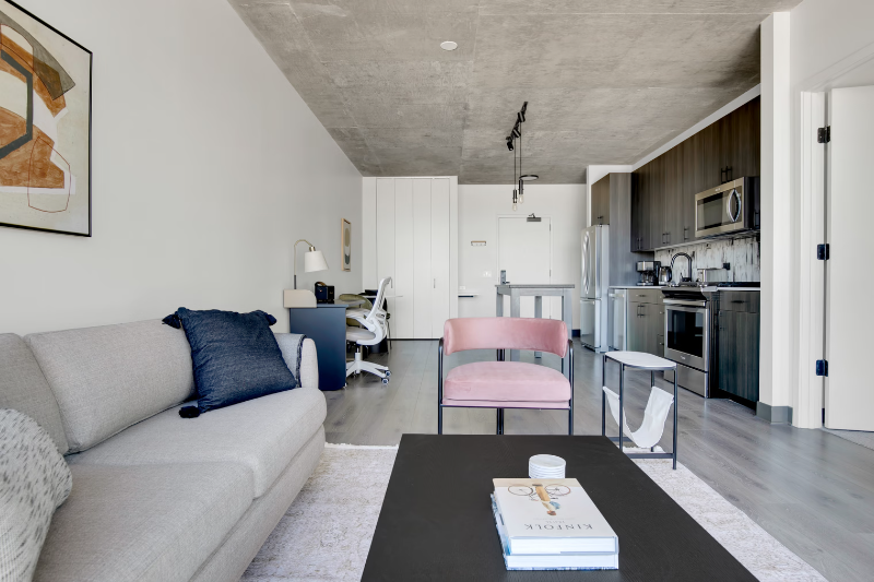 Chicago Condo: 208 North Ada St