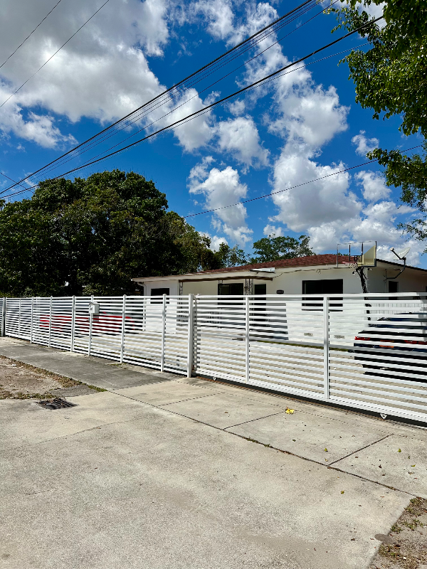 Miami Multiplex: 2467 NW 95th Ter