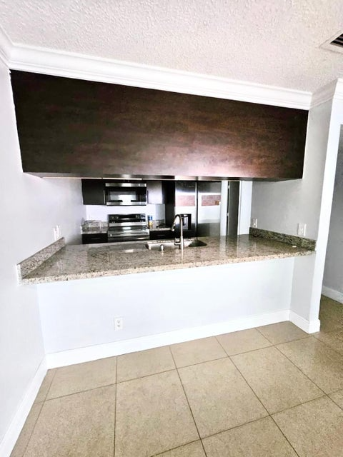 West Palm Beach Townhome: 5820 Albert Rd Road