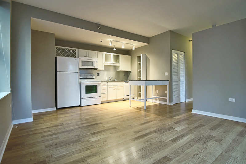Chicago Condo: 178 W Van Buren St