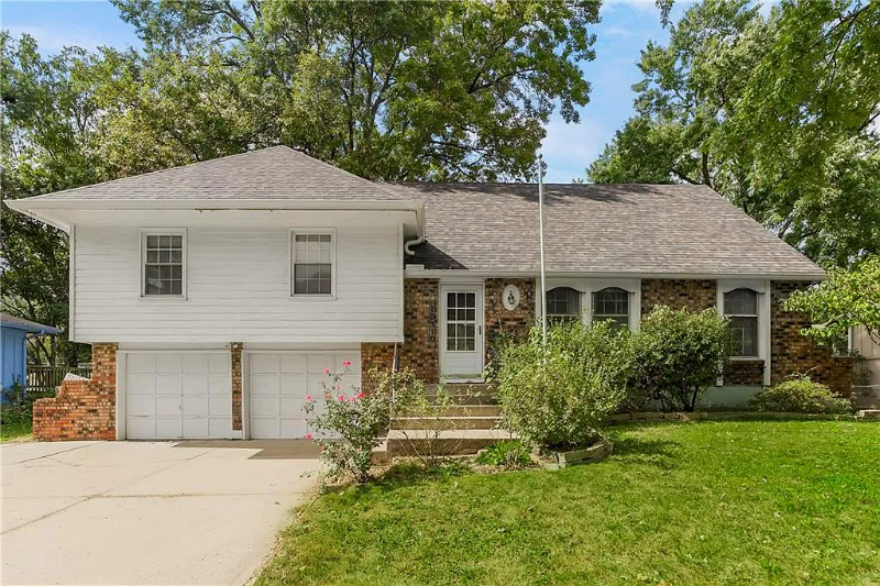 Overland Park House: 10310 Nall Ave