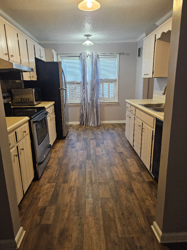 Macon House: 536 Shadow Moss Dr