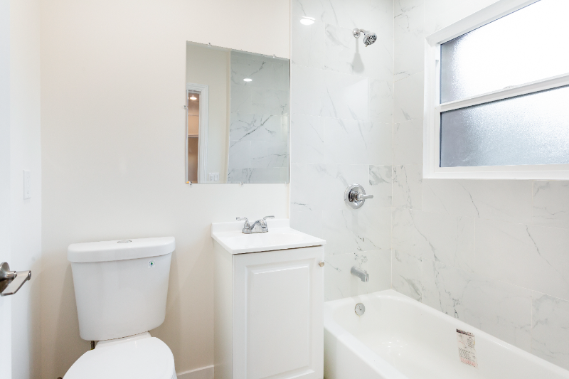 Los Angeles Apartment: 5503 W Romaine St