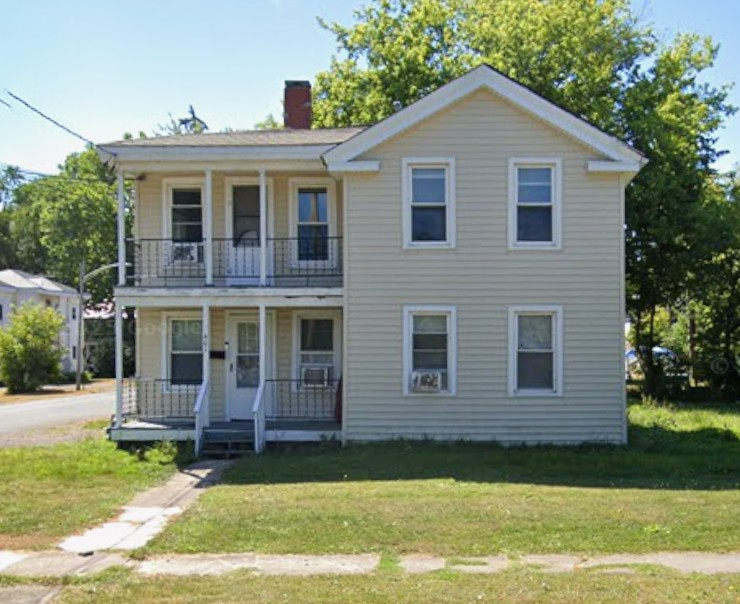 Fulton Townhome: 401 Hannibal St