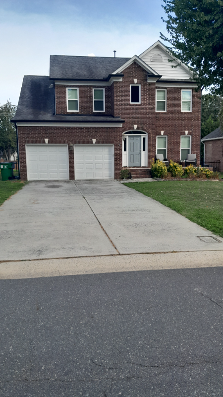 Charlotte House: 1206 Mendenhall Ct