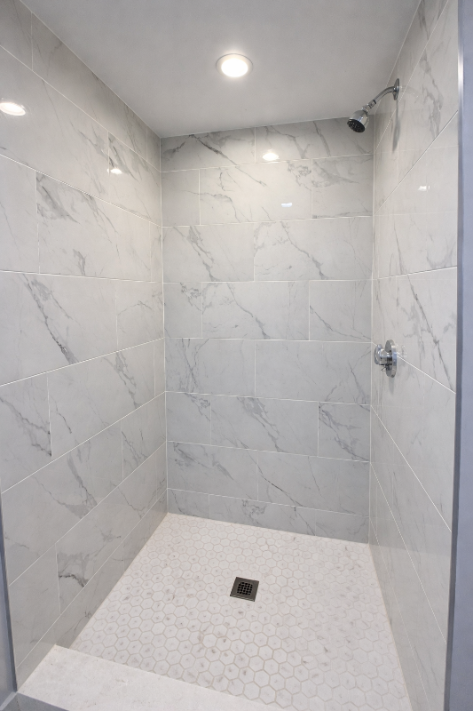 Farmington Apartment: 510 Main st