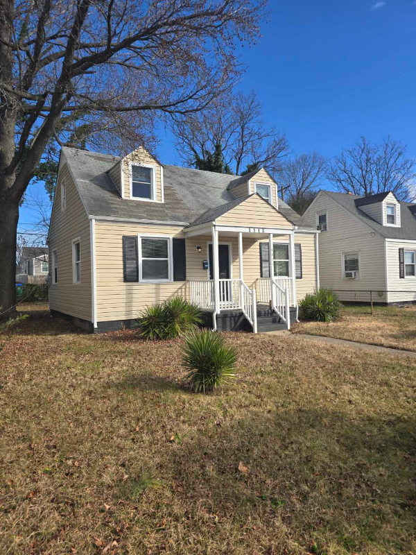 Richmond House: 1112 E 16th St