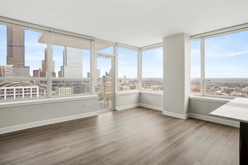 Chicago Condo: 751 W Adams St