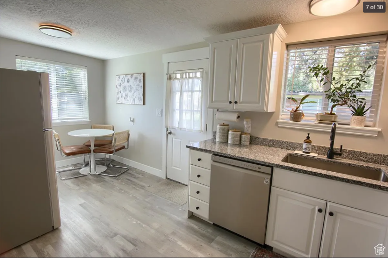 Roy Townhome: 2672 w 5750 s