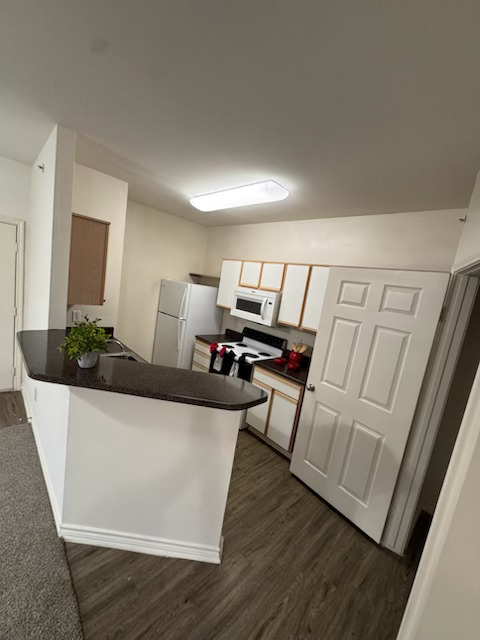 humble Apartment: 8300 fm 1960 rd east