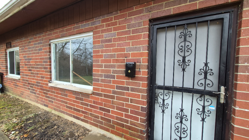 Dayton Apartment: 1118 B Crocus