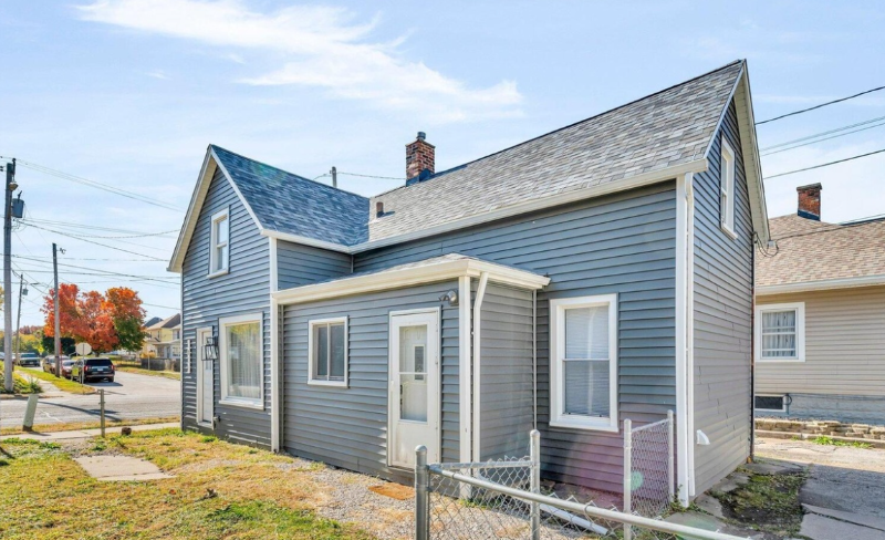 Moline House: 1011 19th Ave