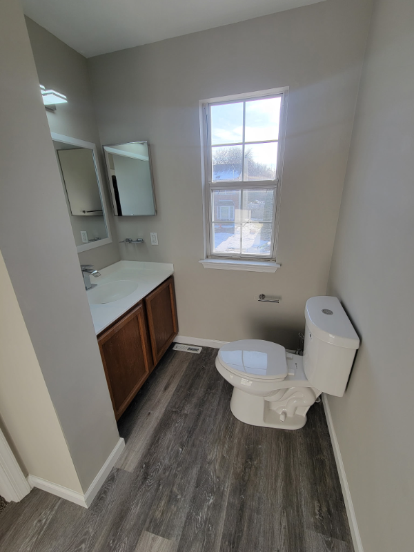 New Castle Townhome: 22 Blairville Rd