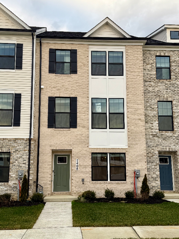 Brandywine Townhome: 7402 calm retreat blvd