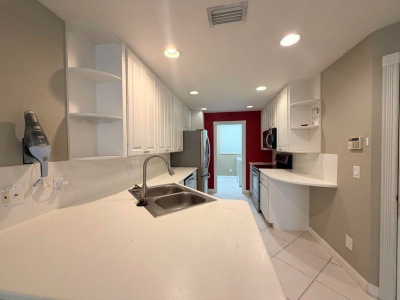 West Palm Beach Townhome: 2205 Telogia Court