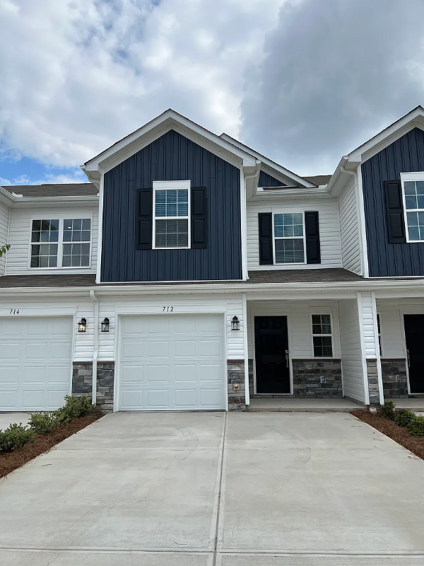 Spartanburg Townhome: 712 Peyden Ln