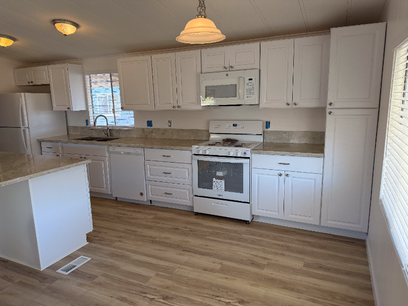 Bullhead City House: 1780 Cyprus Ln