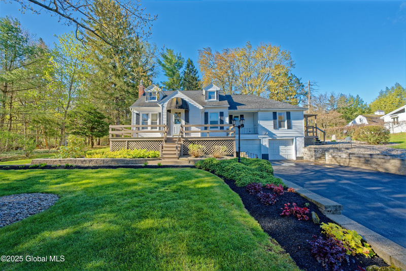 Schenectady Multiplex: 2550 Troy Schenectady Rd