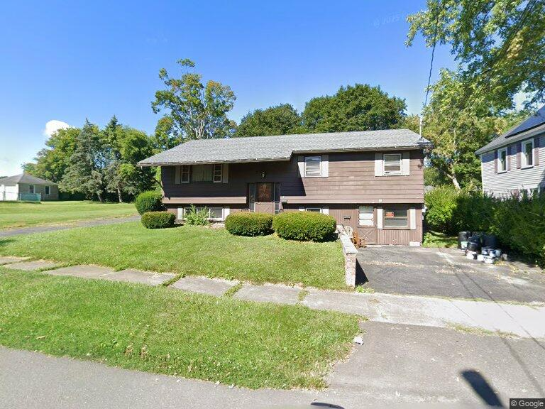 Pittsfield Multiplex: 81 Calumet St. apt B