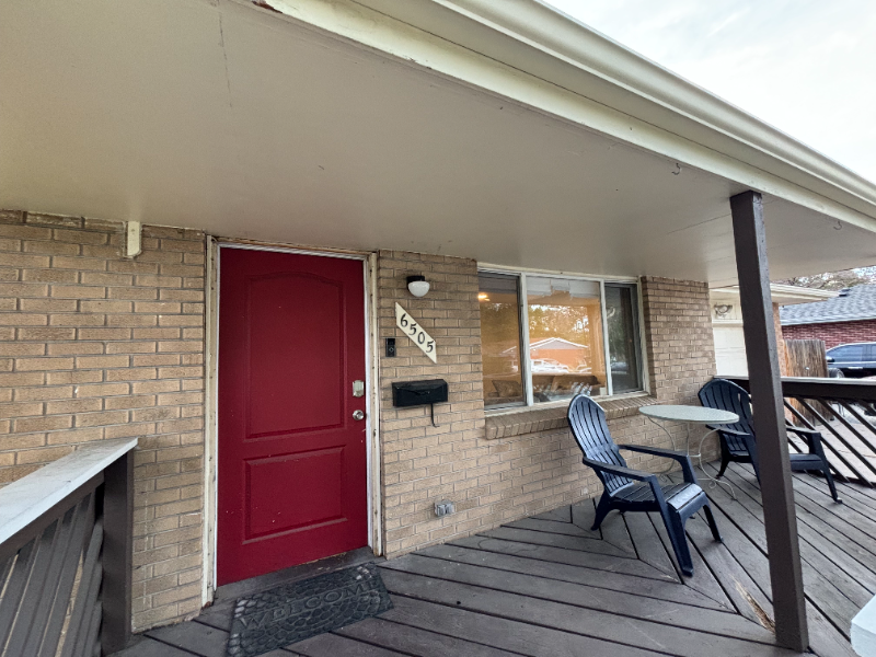 Arvada House: 6505 Zenobia St