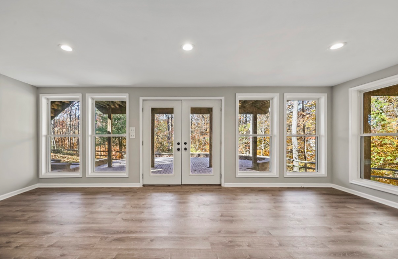 Stafford House: 313 Raft Cv