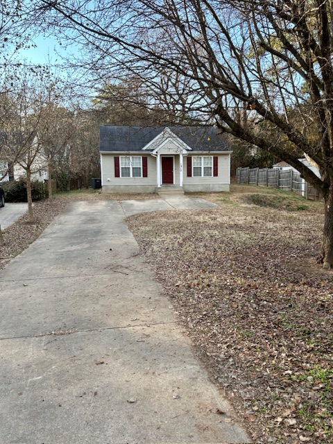 Durham House: 1915 Birmingham Ave.