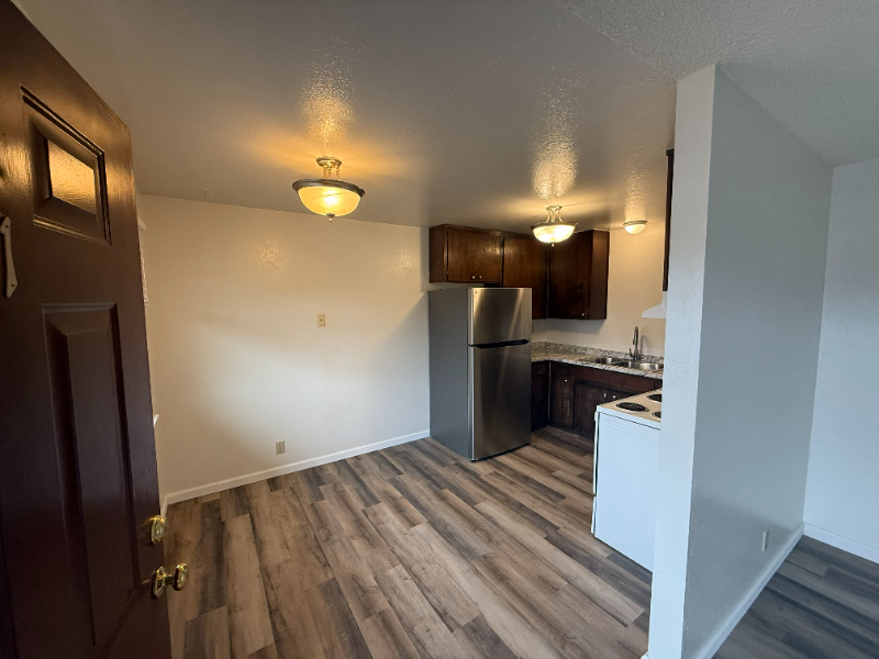 Orland Apartment: 1226 East Street