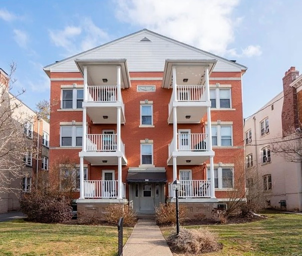 West Hartford Condo: 26 Robin Rd