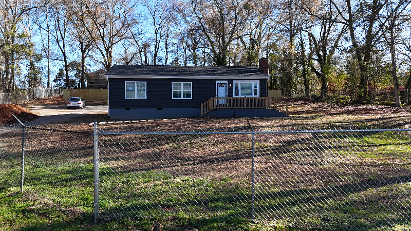 Greenville House: 5707 Frontage Road