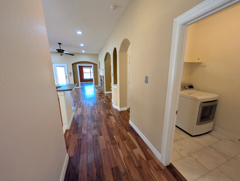 McKinney House: 4701 Tina Dr