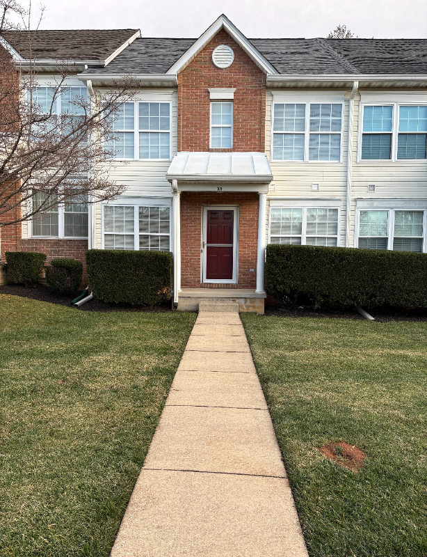 Aberdeen Townhome: 305 Mount Royal Ave