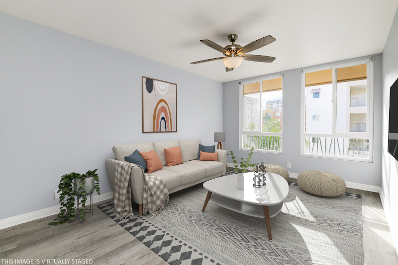 San Diego Condo: 5540 Lindo Paseo