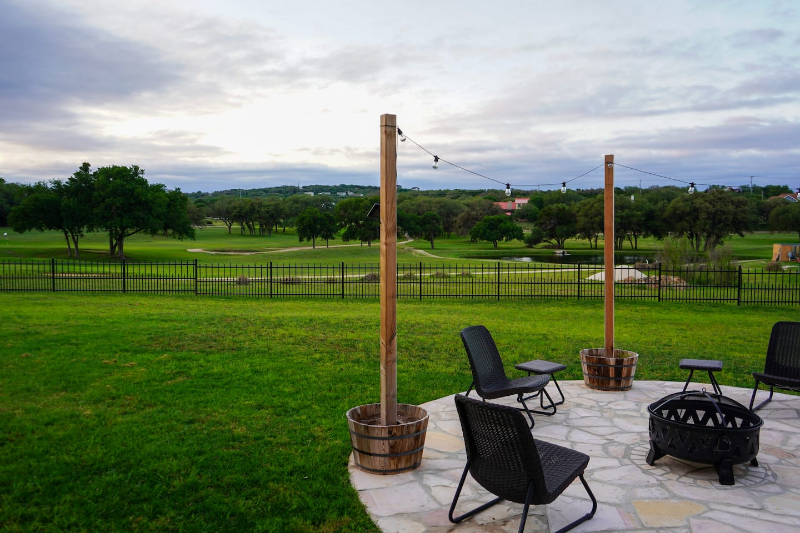 Canyon Lake House: 195 Watts ln