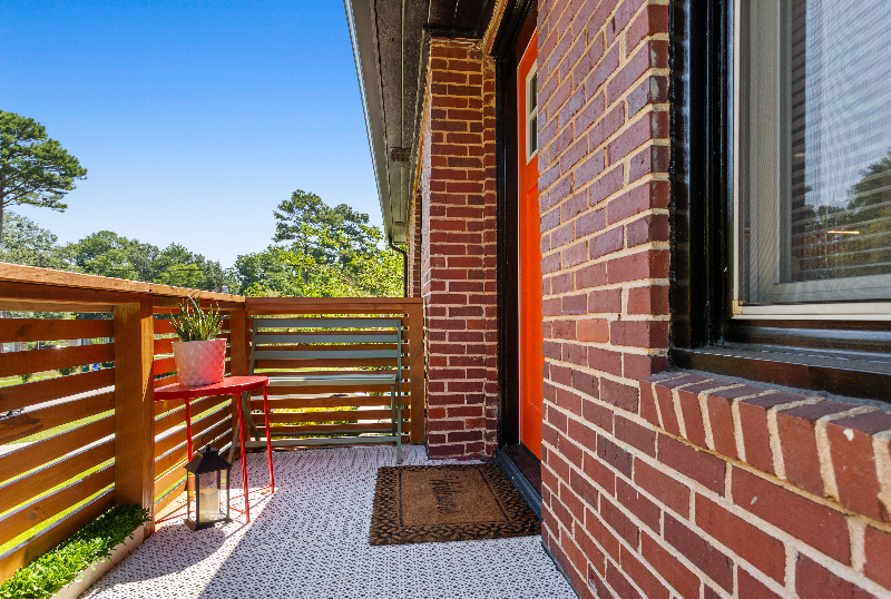 Decatur House: 3191 Bluebird Ln