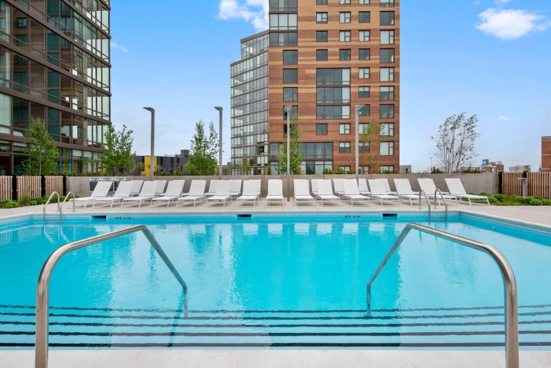 Chicago Condo: 700 N Morgan St