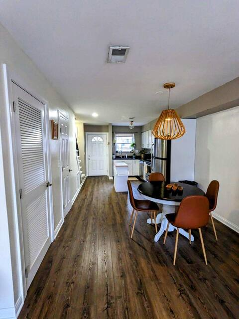 Columbus Condo: 829 McClain Road