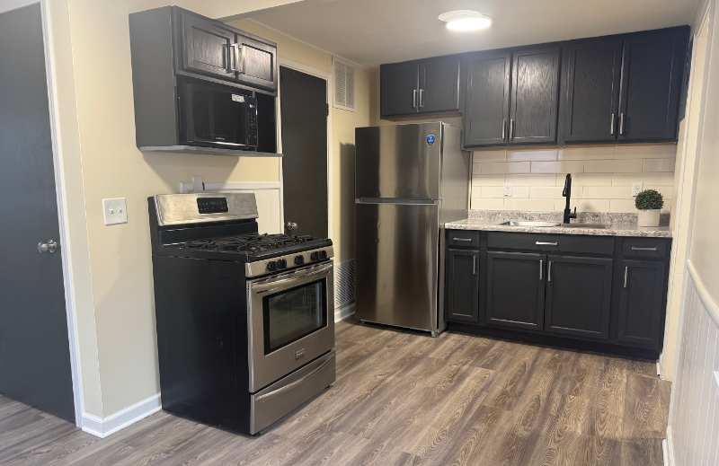 Lorain Multiplex: 2838 Cromwell Drive