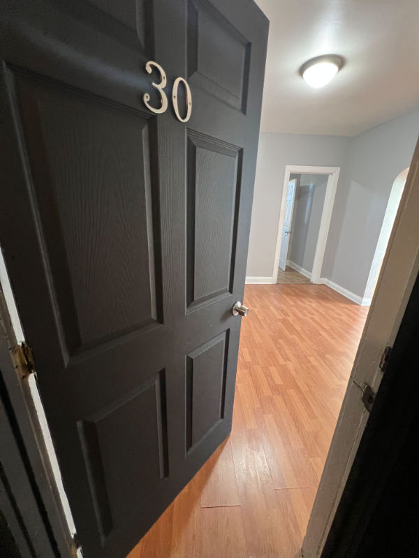 Troy Apartment: 366 4th ave