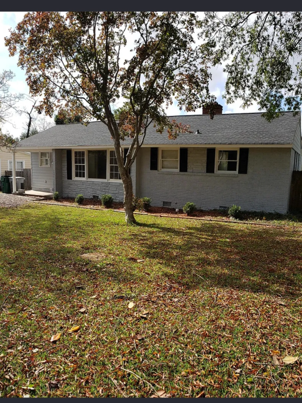 Charlotte House: 3119 Eastwood dr