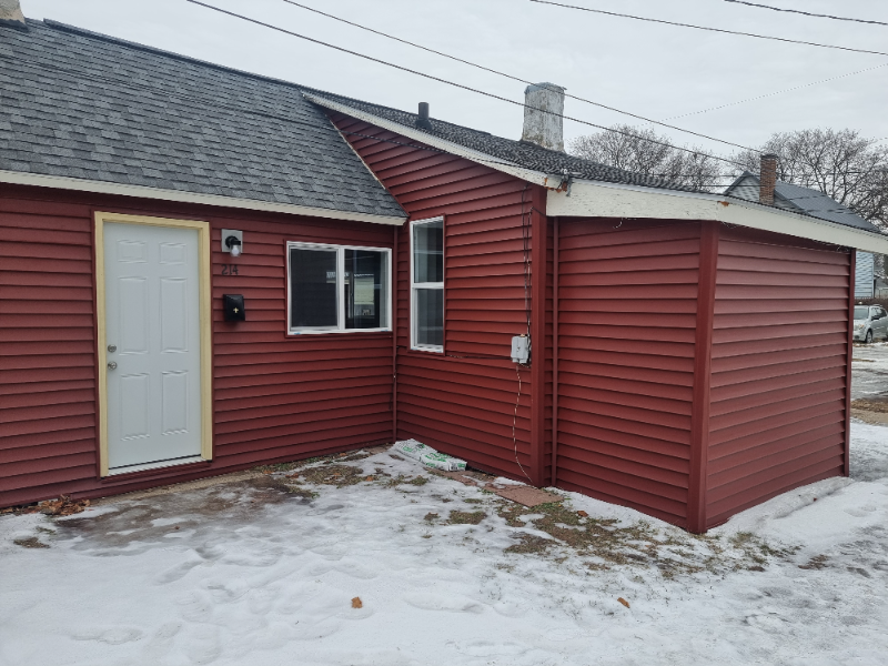 Escanaba House: 214 1/2 N 15th Street