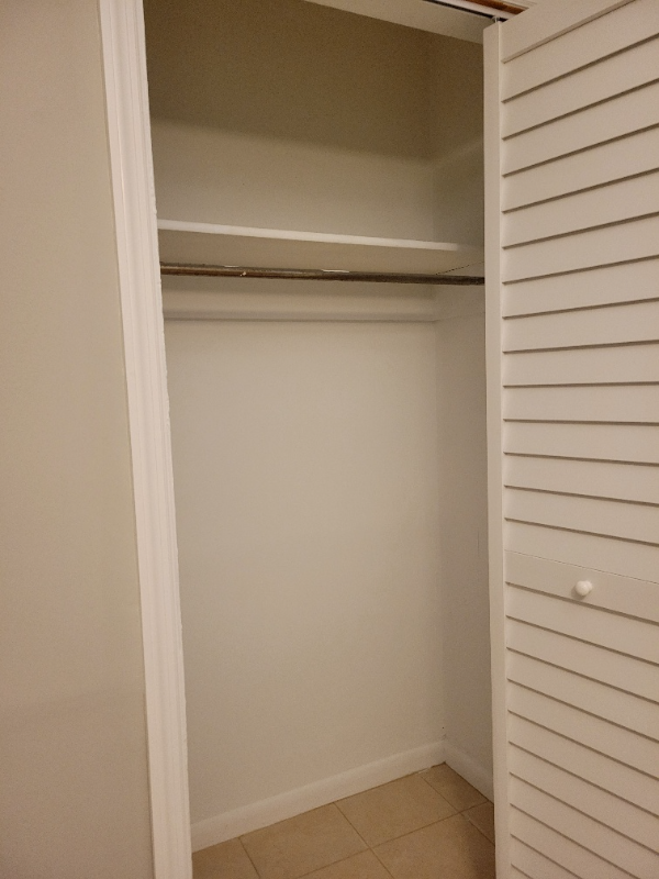 Cape Coral Multiplex: 221 Cape Coral Parkway E