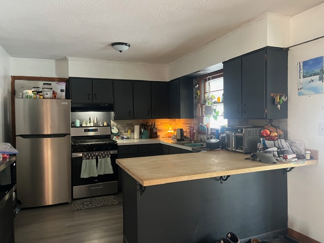 Lyndon House: 169 Mountain View Ave