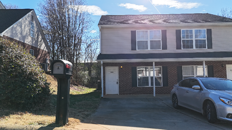 Easley Multiplex: 221 A Springfield Circle